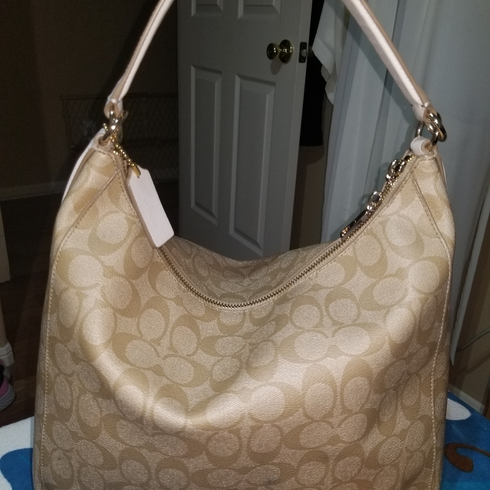 Coach purse - Picture 8 of 10